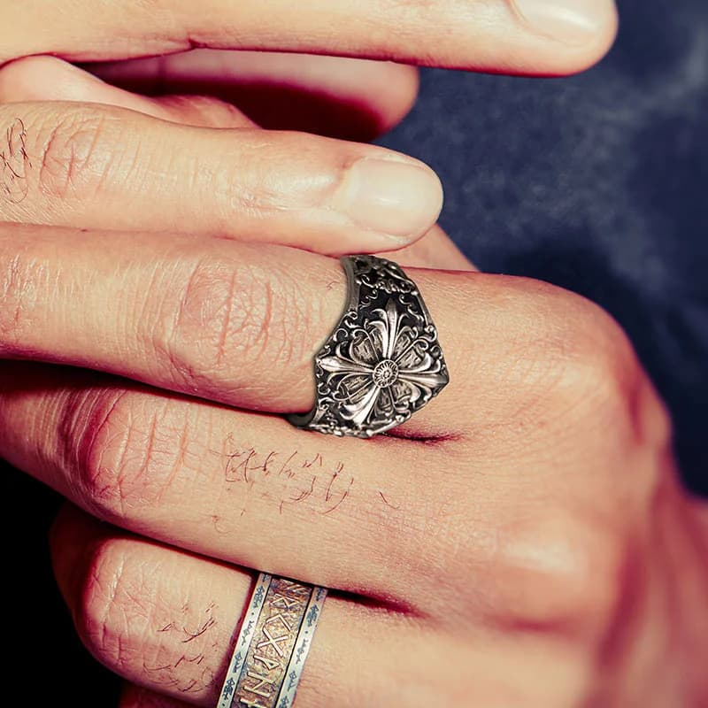 Gothic Rune Atelier Ring Image 5